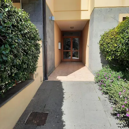 דירה Casa Geic In With Private Garden *
